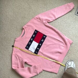 Tommy Hilfiger sweatshirt XS pink very nice condition